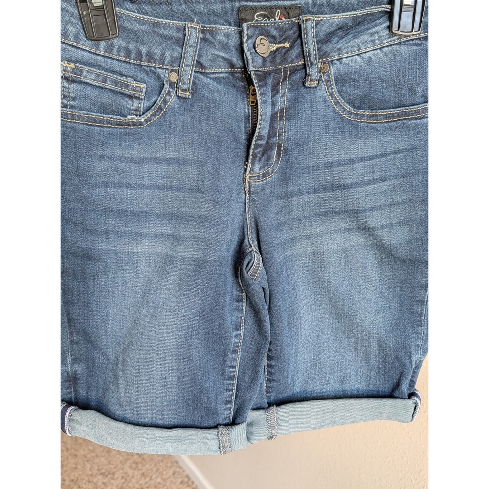 Earl Jean Girls Medium Wash Cuffed Denim Bermuda Shorts Size 2 Stretch